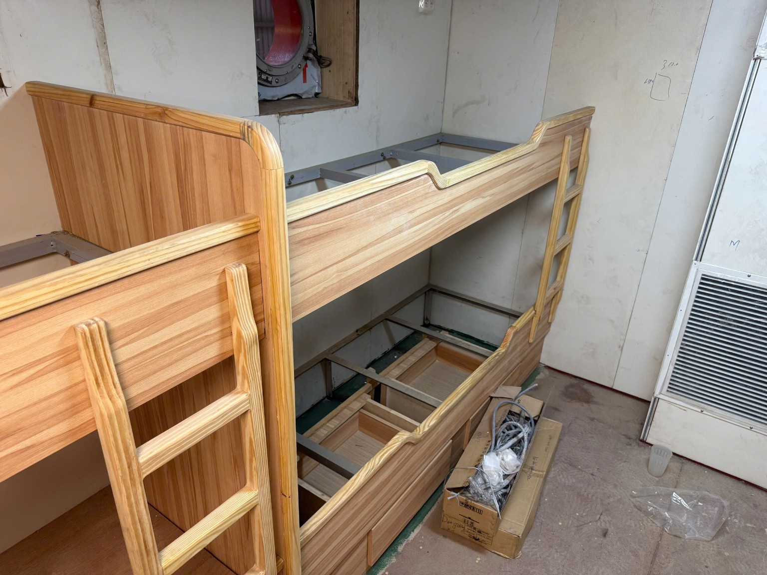 Giường tầng trong cabin