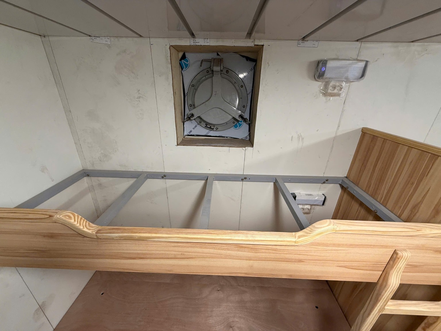 Bố trí giường cabin